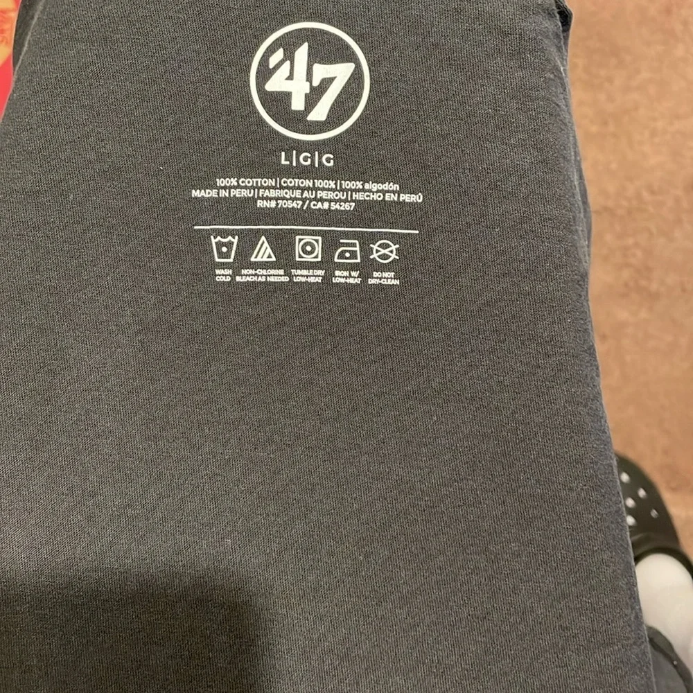 Philadelphia Eagles 47 Brand Charcoal T-Shirt with Logo - Picture 2 of 4